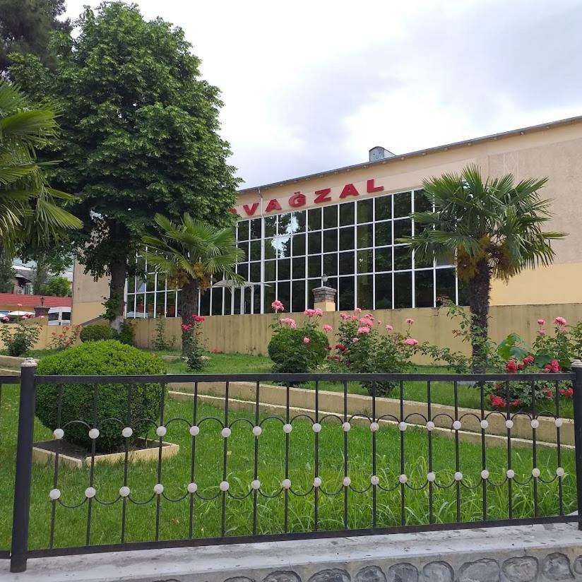 Sheki Avtovagzal Motel Zewnętrze zdjęcie